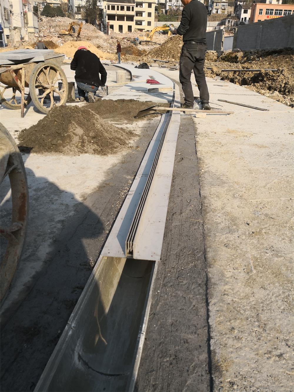 树脂缝隙式排水沟